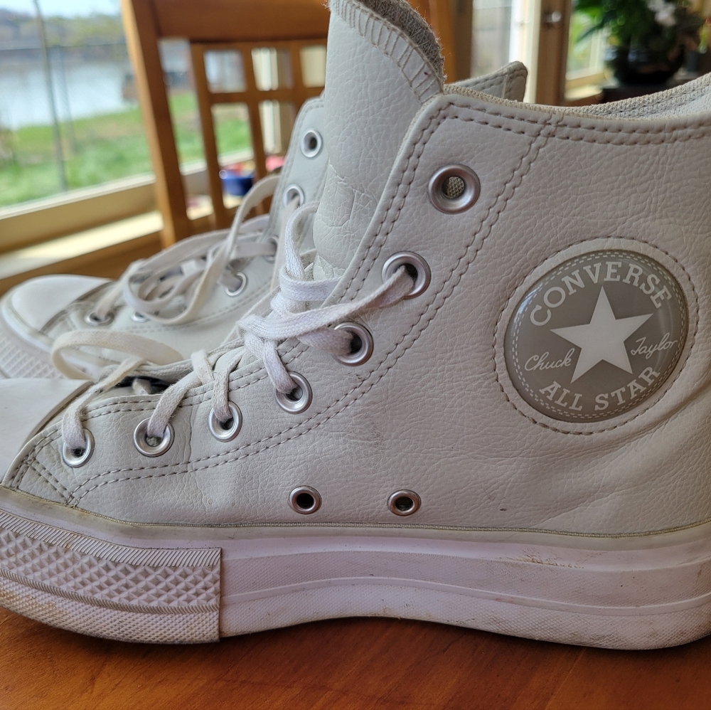 Converse platform leather